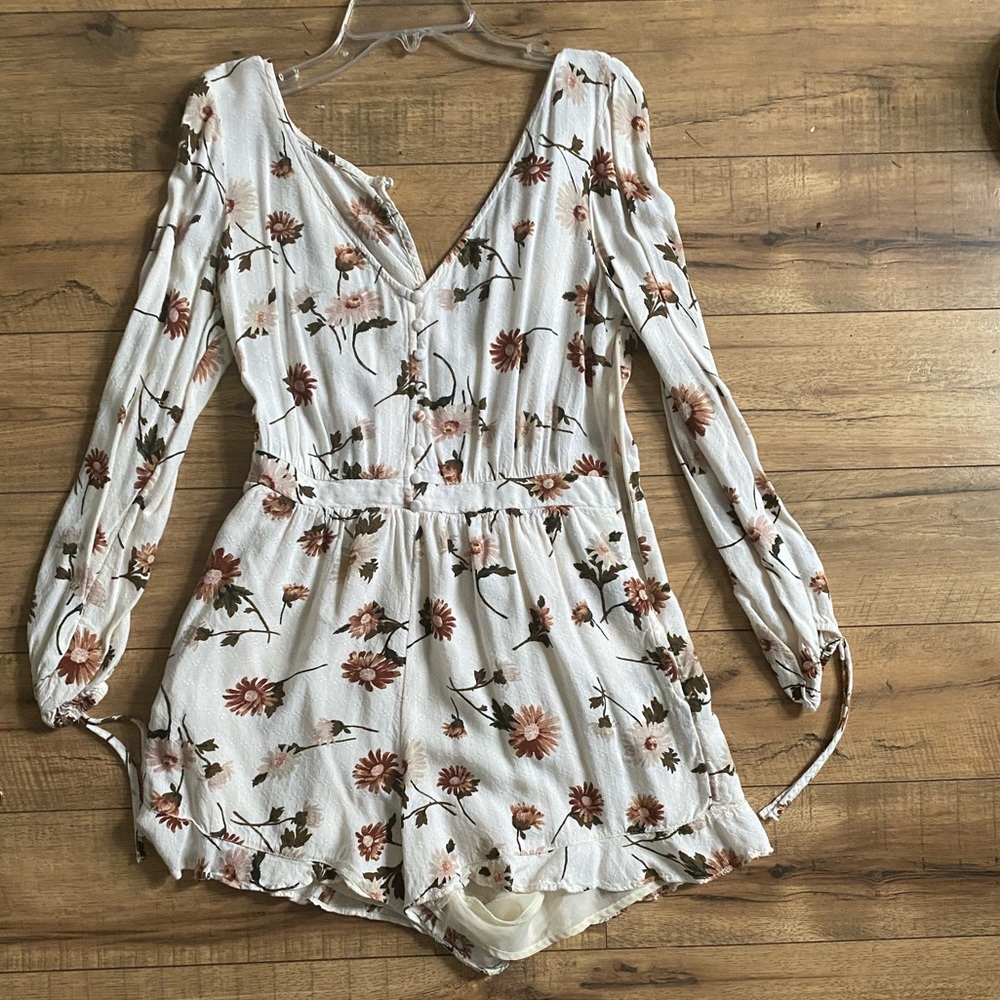 American Eagle Floral Romper